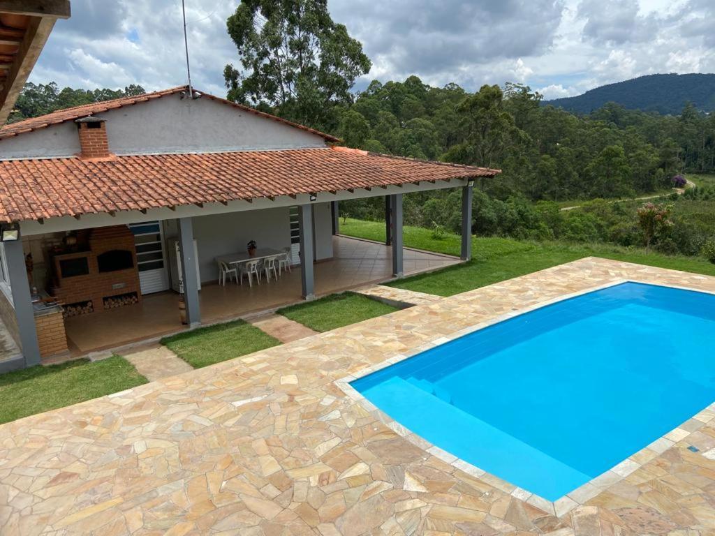 Vila Chacara Em Alpes De Mairiporã Exteriér fotografie
