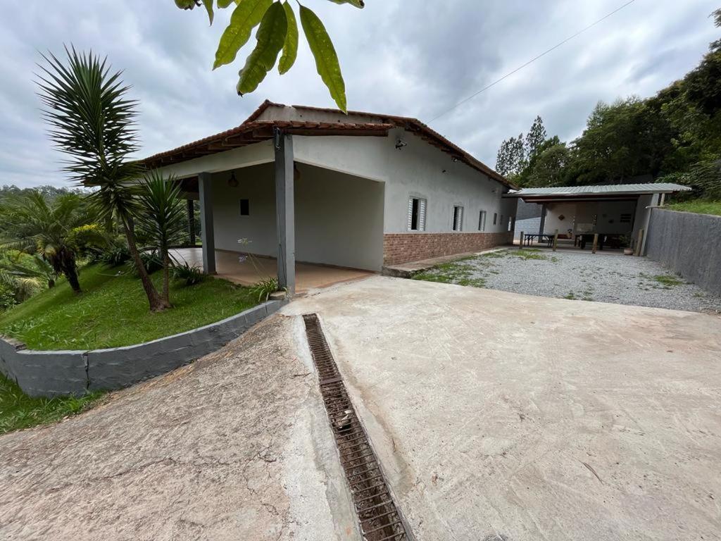 Vila Chacara Em Alpes De Mairiporã Exteriér fotografie